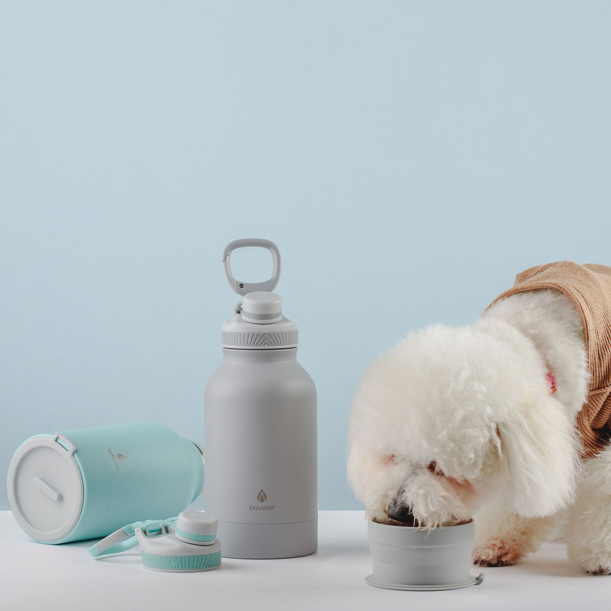 46-oz-rover-bottle-y3 WEB_156A7390_2b12558f-2e11-4712-881b-a120febc680c.jpg
